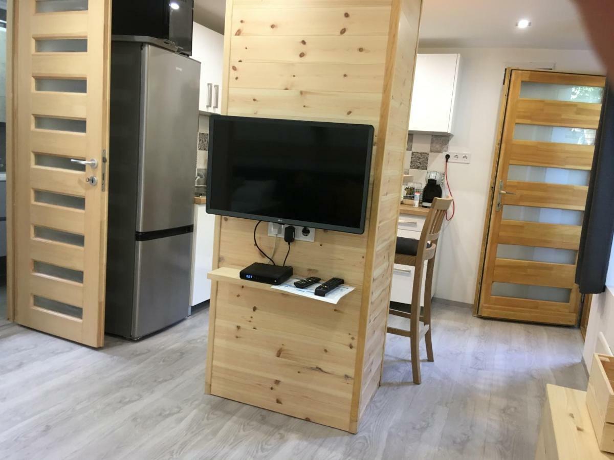 Alsóörs Modern Apartman Deluxe 게스트하우스 외부 사진